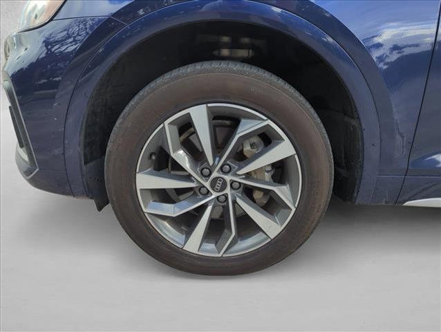 Photo of 2021 Navarra Blue Metallic Audi Q5