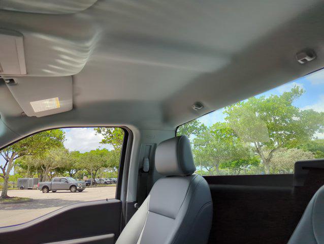 Photo of 2024 Oxford White Ford F-150