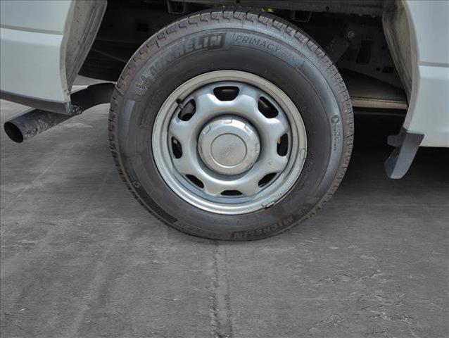 Photo of 2024 Oxford White Ford F-150