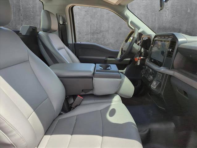 Photo of 2024 Oxford White Ford F-150