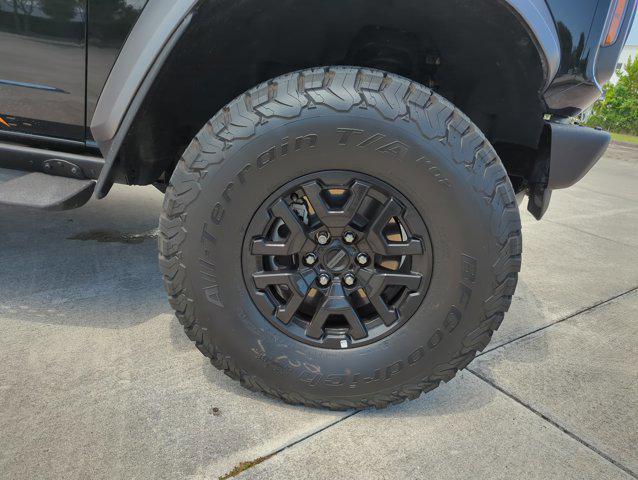 Photo of 2024 Shadow Black Ford Bronco