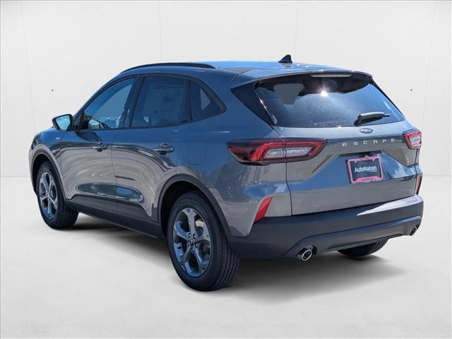 Photo of 2025 Carbonized Gray Metallic Ford Escape