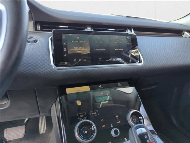 Photo of 2023 Fuji White Land Rover Range Rover Evoque