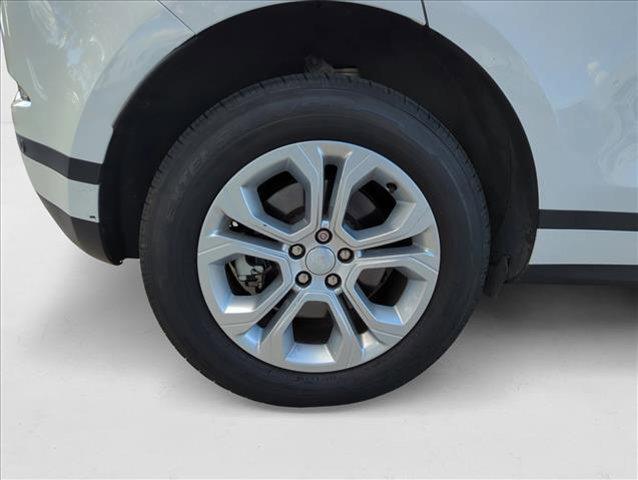 Photo of 2023 Fuji White Land Rover Range Rover Evoque