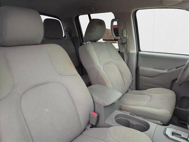 Photo of 2020 Brilliant Silver Metallic Nissan Frontier