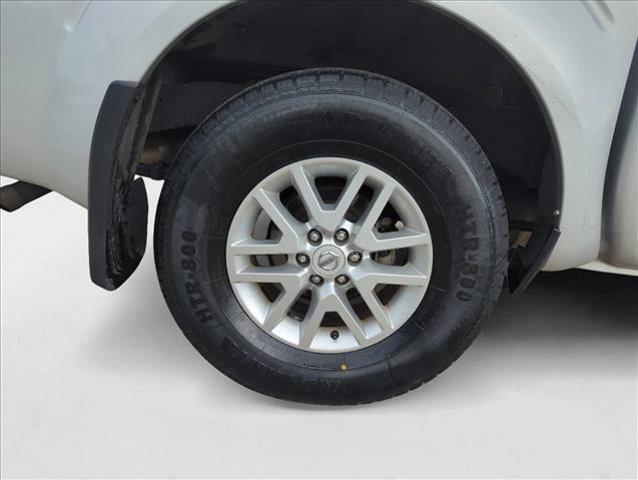 Photo of 2020 Brilliant Silver Metallic Nissan Frontier