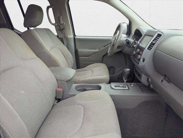 Photo of 2020 Brilliant Silver Metallic Nissan Frontier