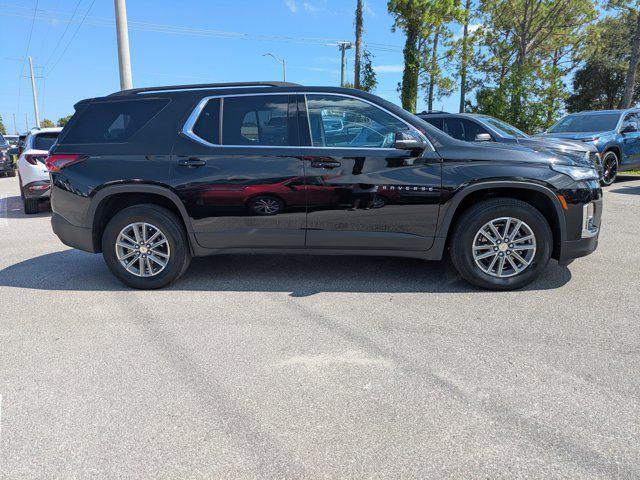 Photo of 2023 Mosaic Black Metallic Chevrolet Traverse