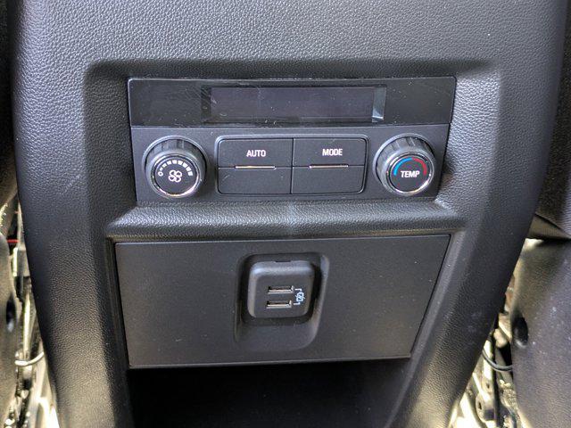 Photo of 2023 Mosaic Black Metallic Chevrolet Traverse
