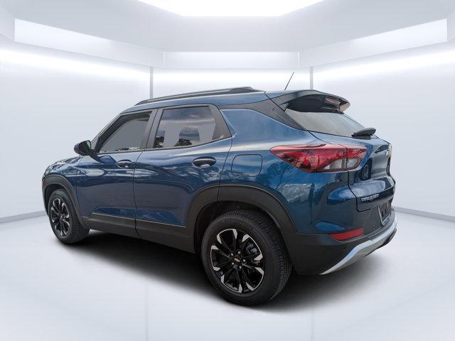 Photo of 2021 Pacific Blue Metallic Chevrolet Trailblazer