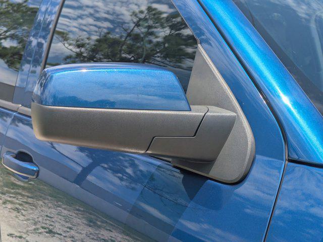 Photo of 2018 Deep Ocean Blue Metallic Chevrolet Silverado 1500