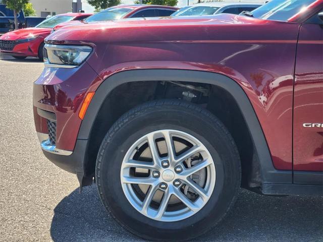 Photo of 2023 Velvet Red Pearlcoat Jeep Grand Cherokee L