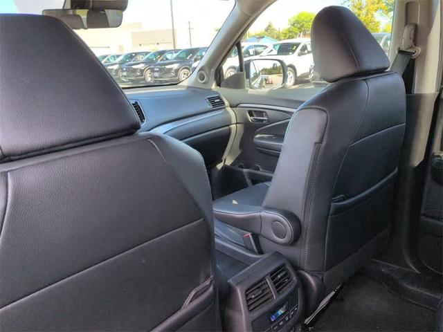 Photo of 2020 Crystal Black Pearl Honda Pilot