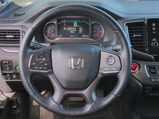 Photo of 2020 Crystal Black Pearl Honda Pilot