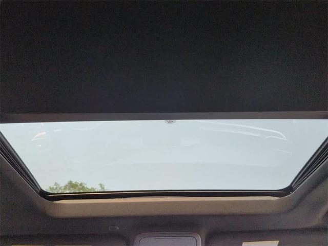 Photo of 2022 Agate Black Metallic Ford Explorer