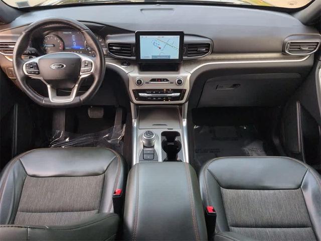 Photo of 2022 Agate Black Metallic Ford Explorer