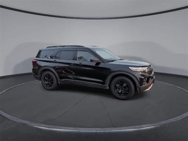 Photo of 2022 Agate Black Metallic Ford Explorer