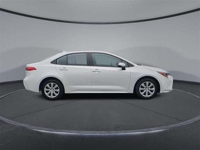 Photo of 2022 Wind Chill Pearl Toyota Corolla