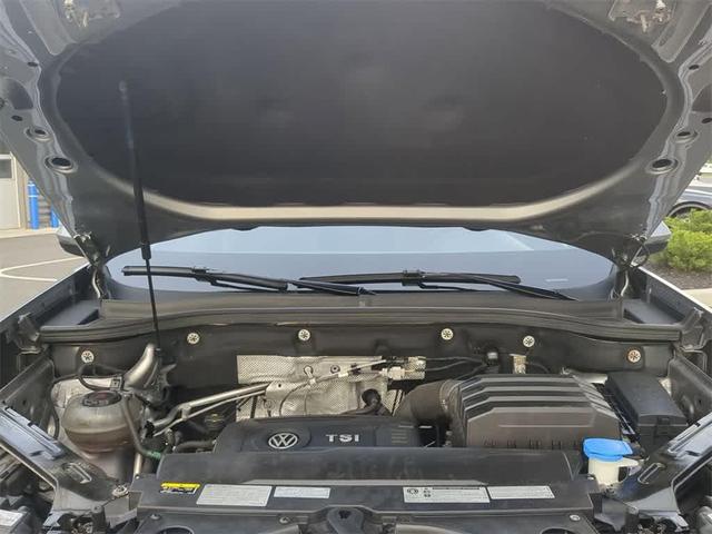 Photo of 2020 Pyrite Silver Metallic Volkswagen Atlas Cross Sport