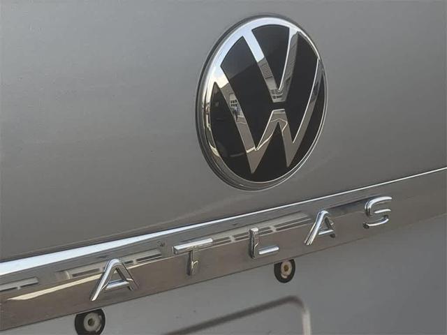 Photo of 2020 Pyrite Silver Metallic Volkswagen Atlas Cross Sport