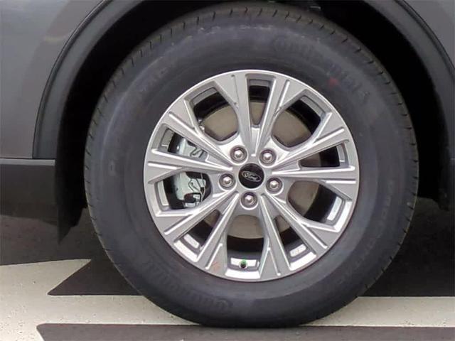 Photo of 2025 Carbonized Gray Metallic Ford Escape