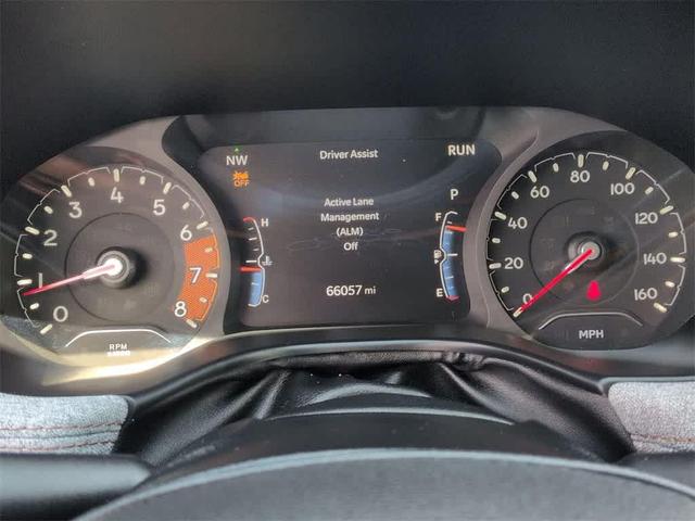 Photo of 2022 Bright White Clearcoat Jeep Compass