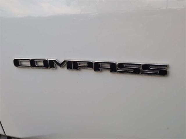Photo of 2022 Bright White Clearcoat Jeep Compass