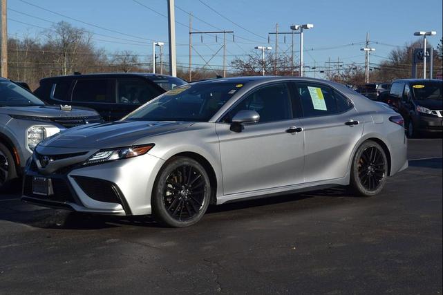 Photo of 2022 Celestial Silver Metallic Toyota Camry