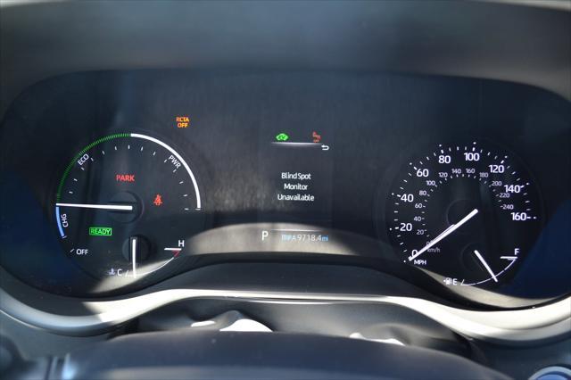 Photo of 2021 Celestial Silver Metallic Toyota Sienna