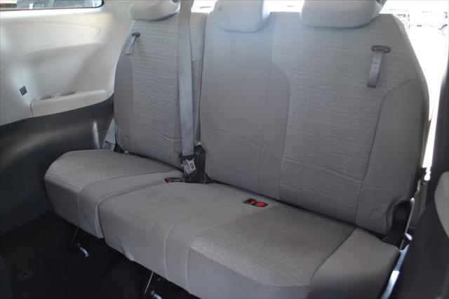 Photo of 2021 Celestial Silver Metallic Toyota Sienna