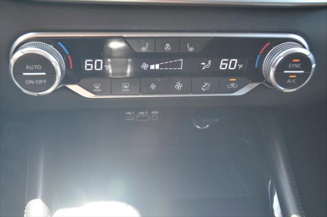 Photo of 2021 Super Black Nissan Altima