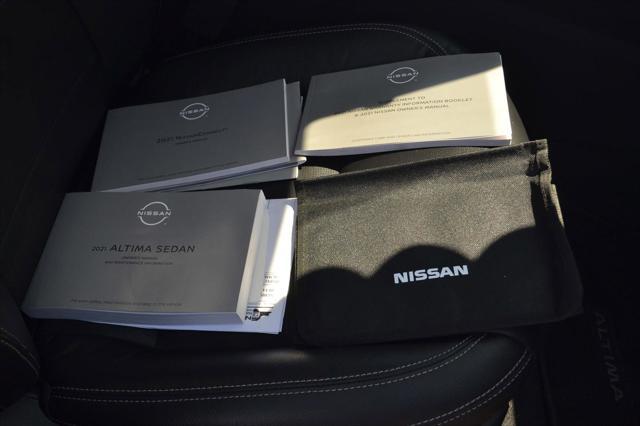 Photo of 2021 Super Black Nissan Altima