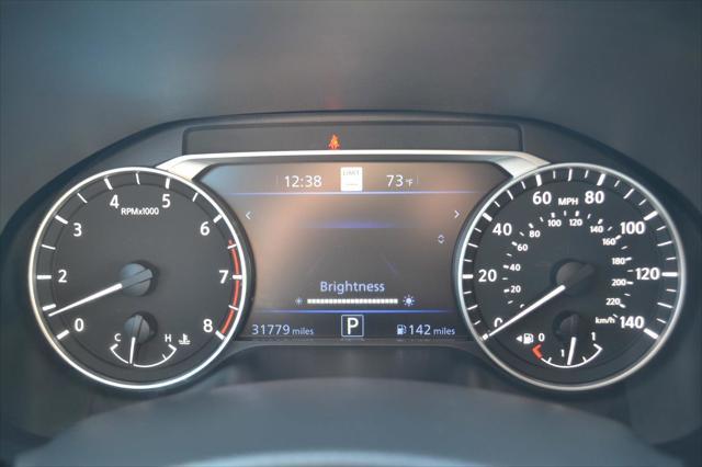 Photo of 2021 Super Black Nissan Altima