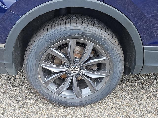 Photo of 2022 Atlantic Blue Metallic Volkswagen Tiguan