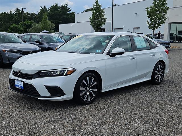 Photo of 2024 Platinum Honda Civic