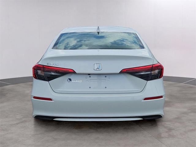 Photo of 2024 Platinum Honda Civic