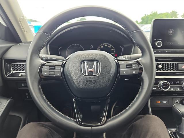 Photo of 2024 Platinum Honda Civic