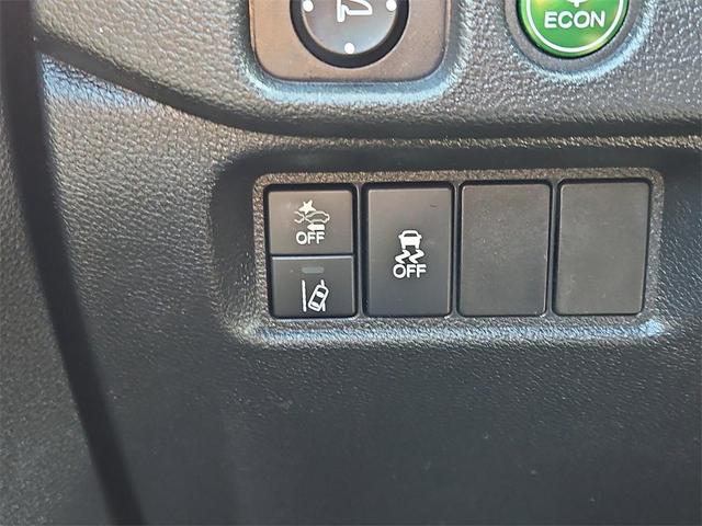 Photo of 2021 Platinum White Pearl Honda Passport