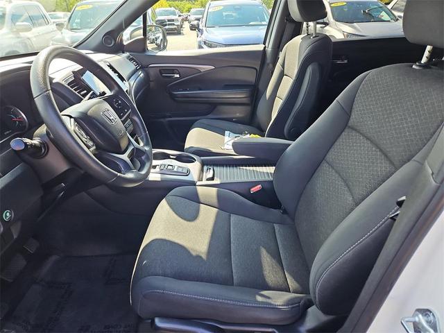 Photo of 2021 Platinum White Pearl Honda Passport