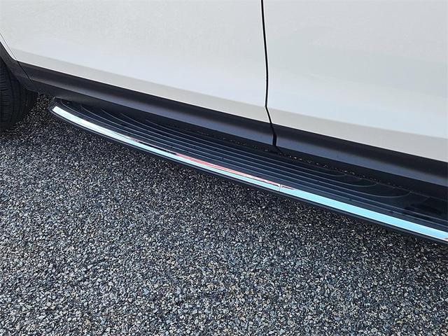 Photo of 2021 Platinum White Pearl Honda Passport