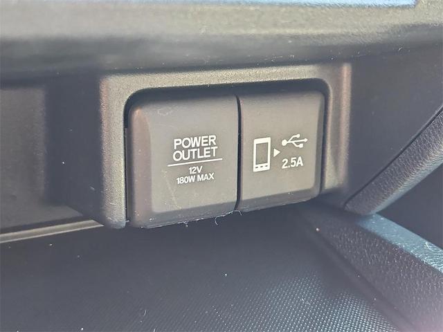 Photo of 2021 Platinum White Pearl Honda Passport