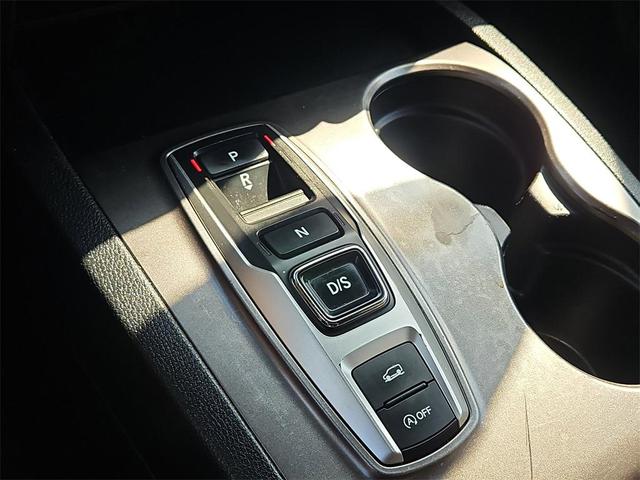 Photo of 2021 Platinum White Pearl Honda Passport
