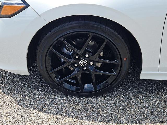 Photo of 2025 Platinum Honda Civic