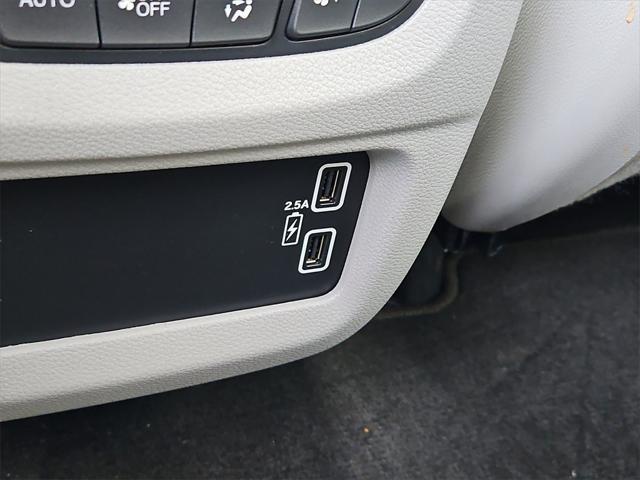 Photo of 2022 Crystal Black Pearl Honda Pilot