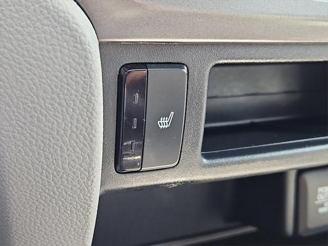 Photo of 2022 Crystal Black Pearl Honda Pilot
