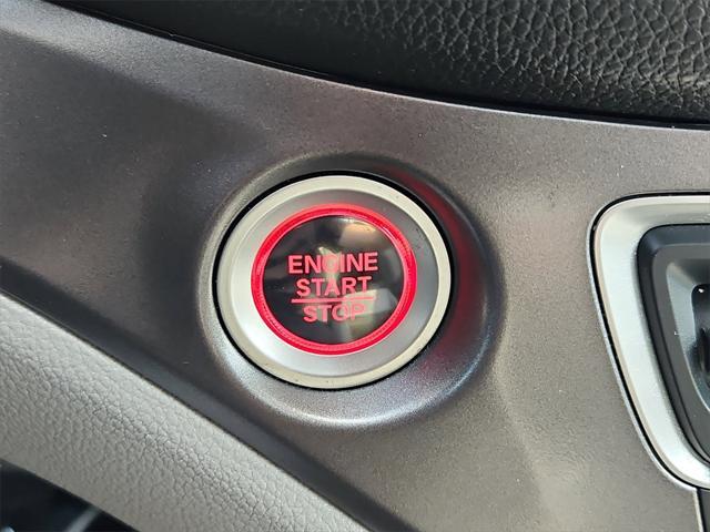 Photo of 2022 Crystal Black Pearl Honda Pilot
