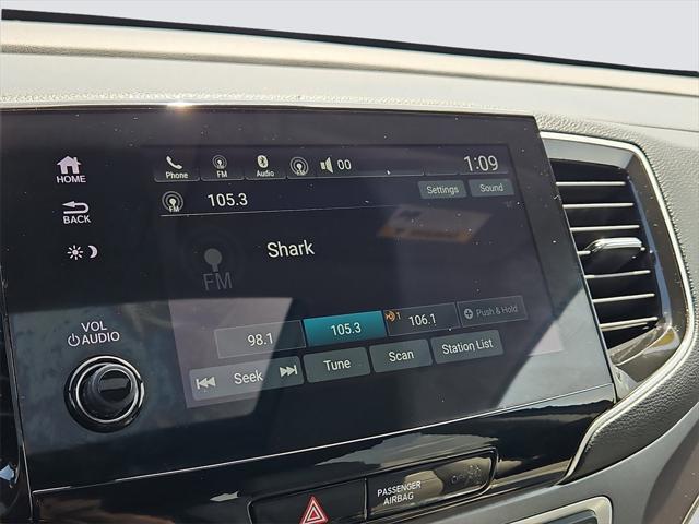 Photo of 2022 Crystal Black Pearl Honda Pilot