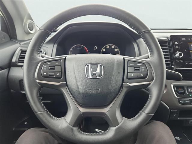Photo of 2025 Platinum White Pearl Honda Ridgeline