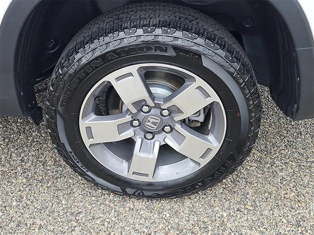 Photo of 2025 Platinum White Pearl Honda Ridgeline
