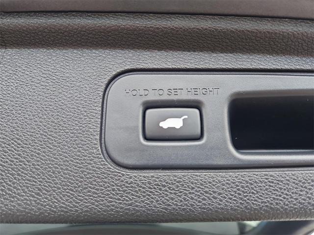 Photo of 2025 Gray Honda Odyssey